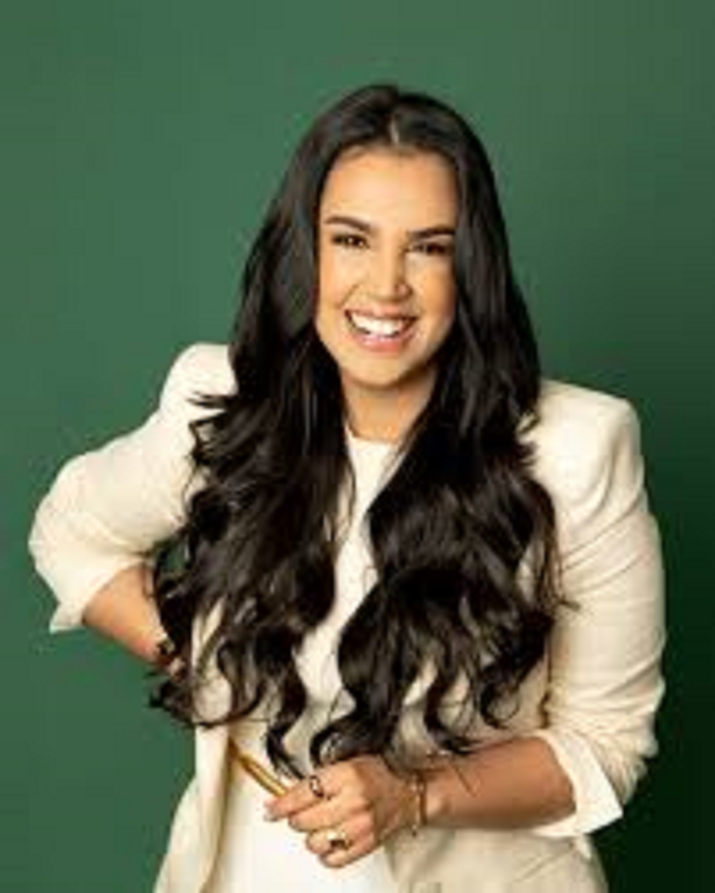 PRIMEIRA PREGAÇÃO IMPACTANTE DE 2025 _ CAMILA BARROS - Listen Now on ...